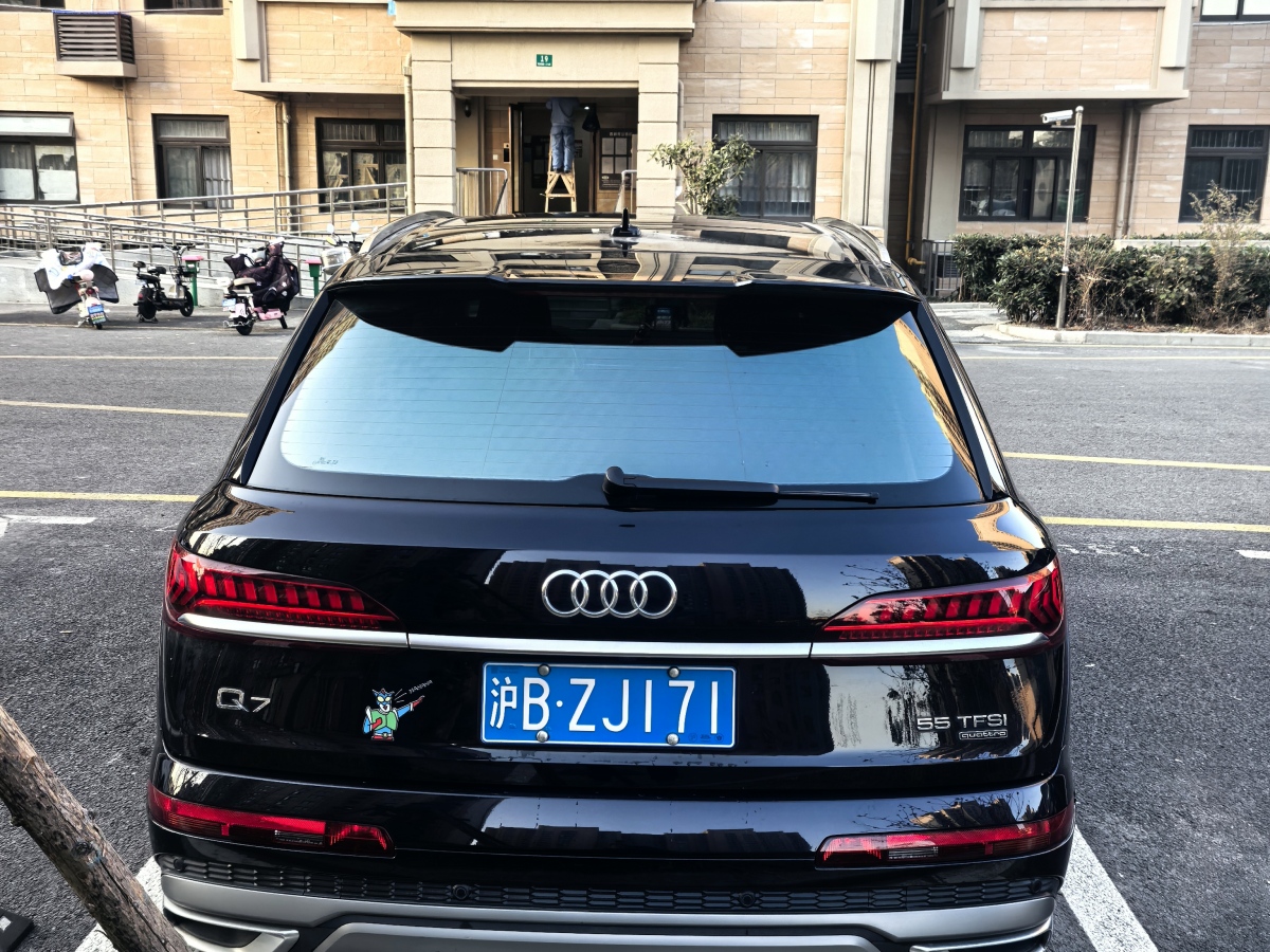 奧迪 奧迪Q7  2024款 55 TFSI quattro S line尊貴型圖片