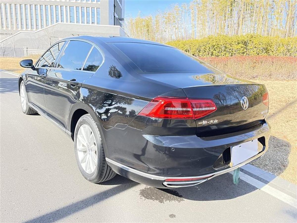 大眾 邁騰  2019款  330TSI DSG 領(lǐng)先型 國(guó)VI圖片