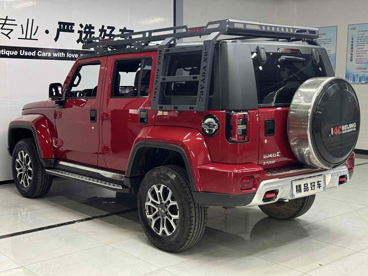 北京 BJ40  2020款 2.0T 自動(dòng)四驅(qū)城市獵人版至尊型圖片