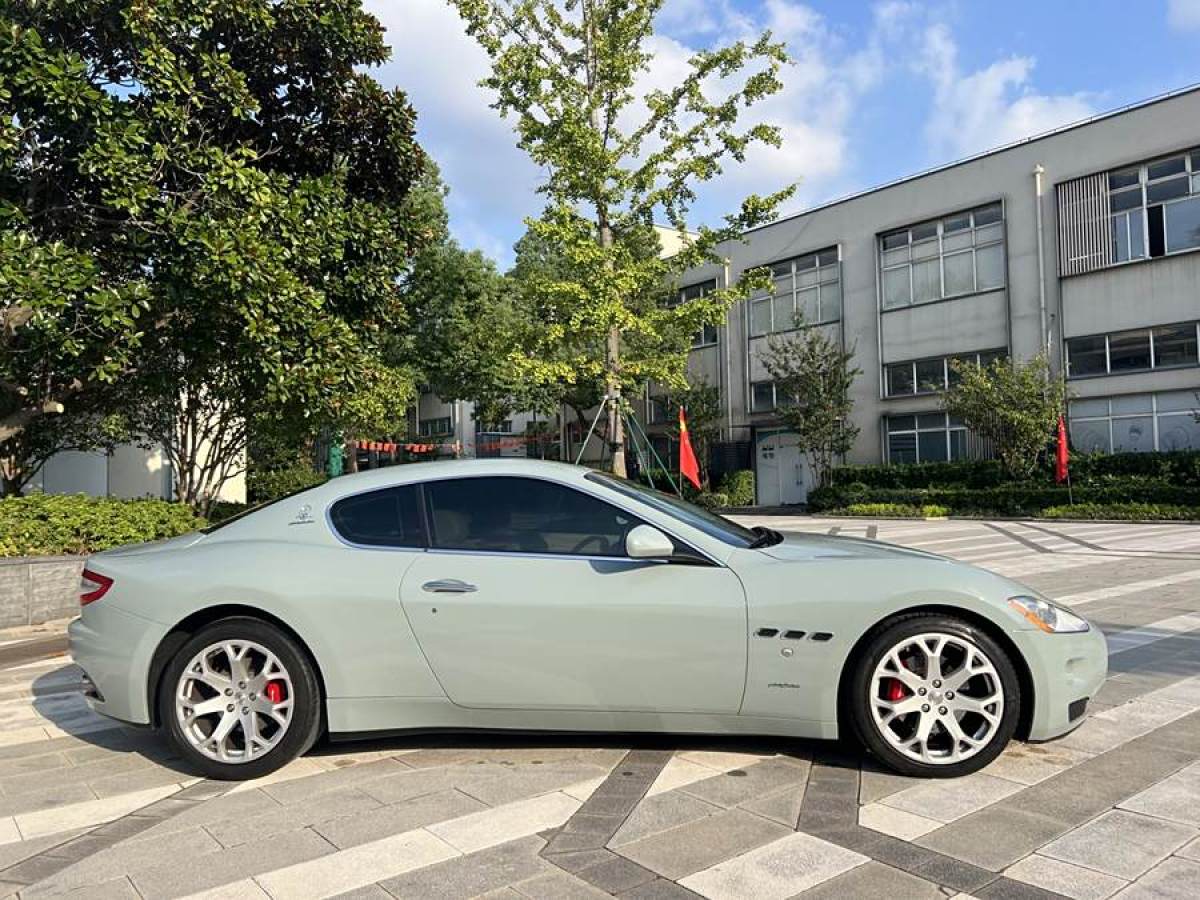 瑪莎拉蒂 GranTurismo  2007款 4.2L 標(biāo)準(zhǔn)版圖片