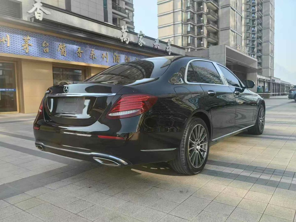 奔馳 奔馳E級(jí)  2020款 E 300 L 豪華型圖片