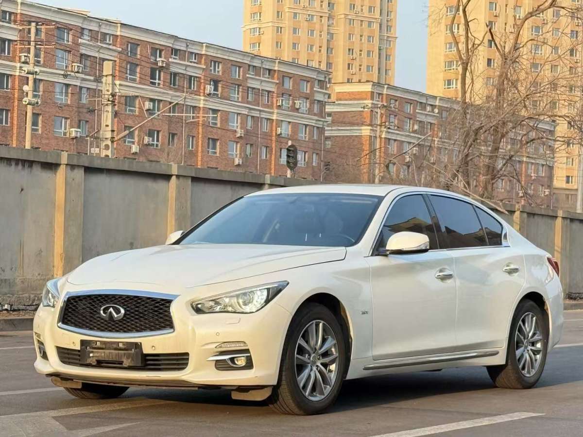 2015年09月英菲尼迪 Q50L  2015款 2.0T 悅享版