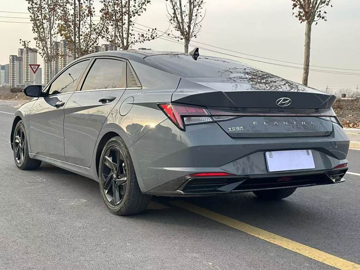 現(xiàn)代 伊蘭特  2022款 1.5L CVT LUX尊貴版圖片