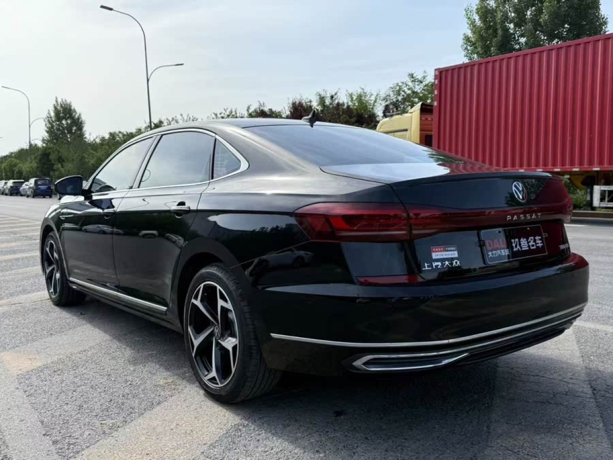 大眾 帕薩特  2024款 380TSI 星空豪華版圖片