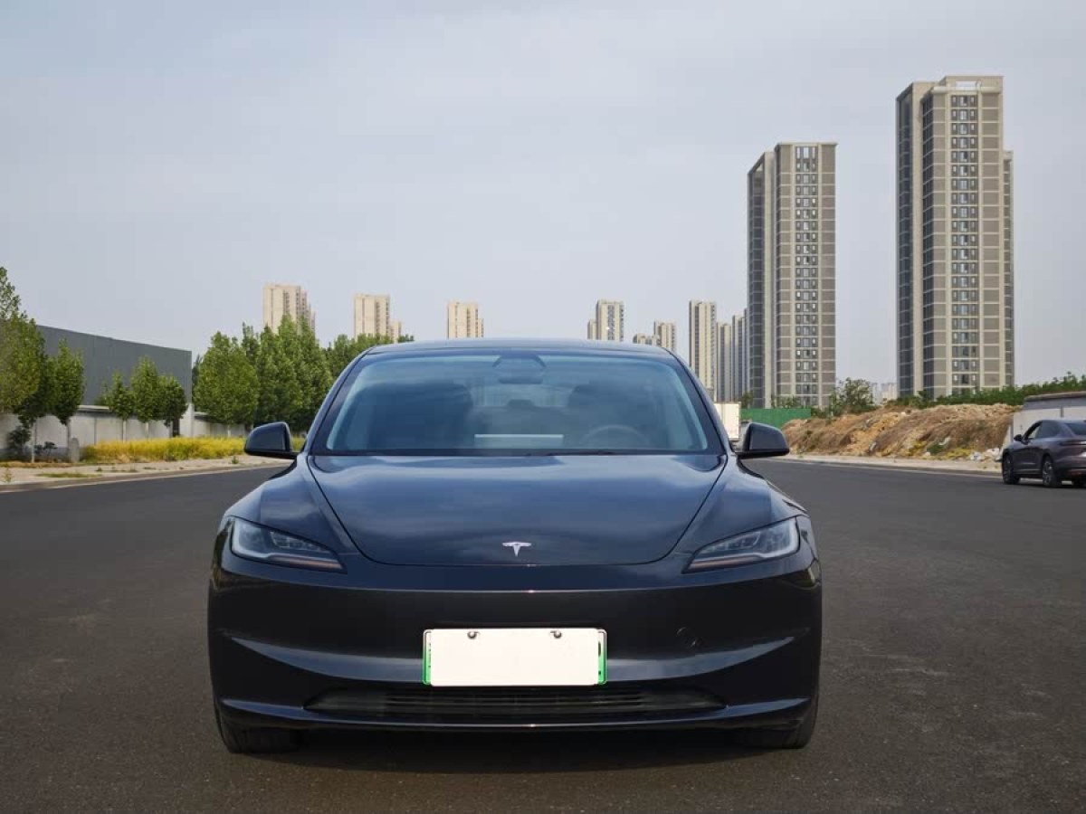 特斯拉 Model 3  2023款 煥新版 后輪驅(qū)動(dòng)圖片