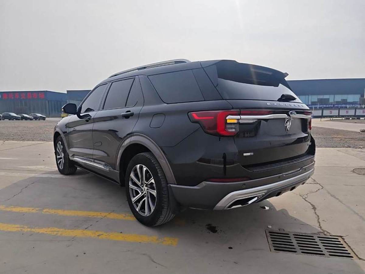 福特 探險(xiǎn)者  2023款 EcoBoost 285 四驅(qū)風(fēng)尚plus版 6座圖片