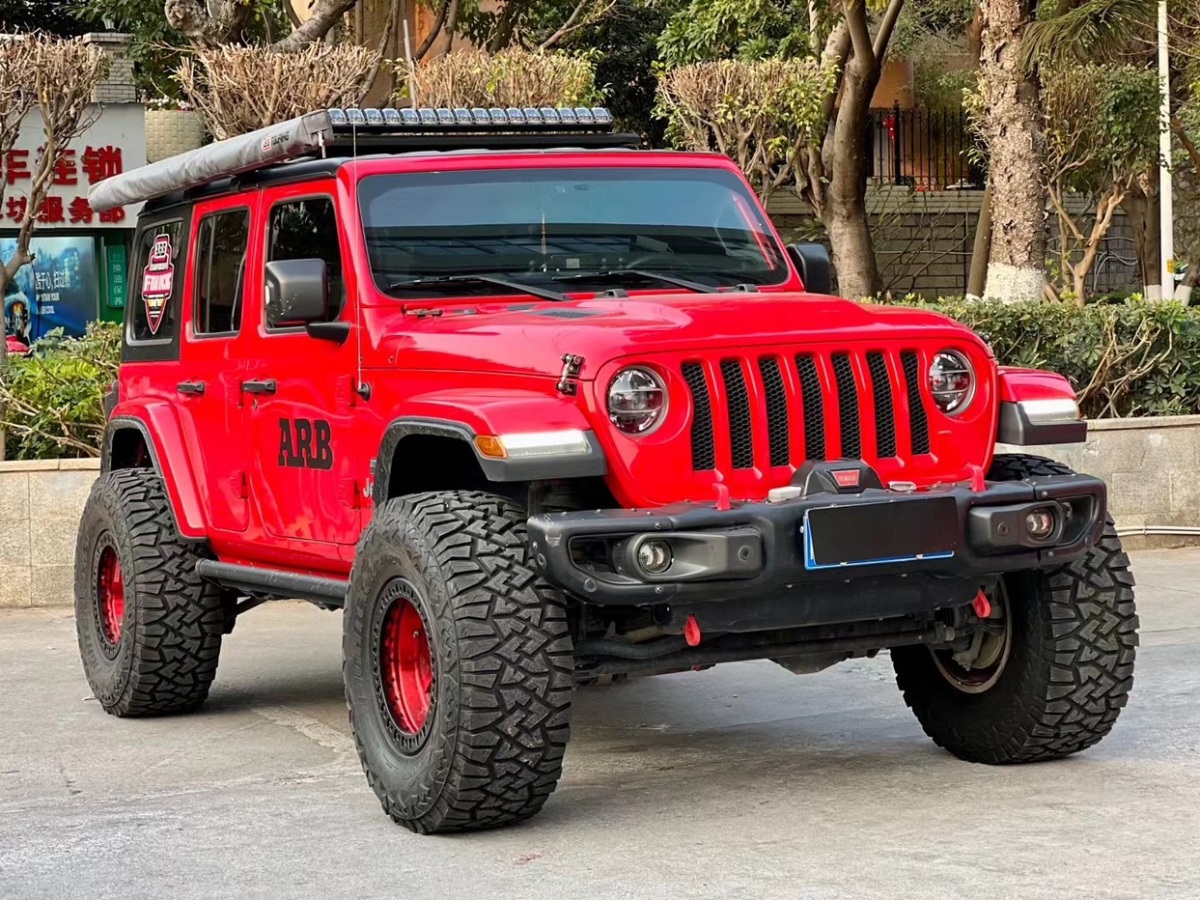 Jeep 牧马人  2018款 2.0T Sahara 四门版图片