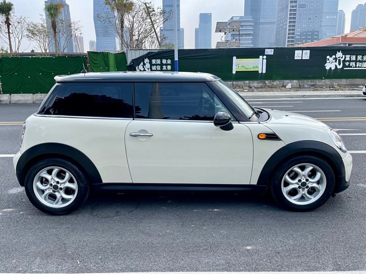 2013年3月MINI MINI  2012款 1.6L COOPER Baker Street