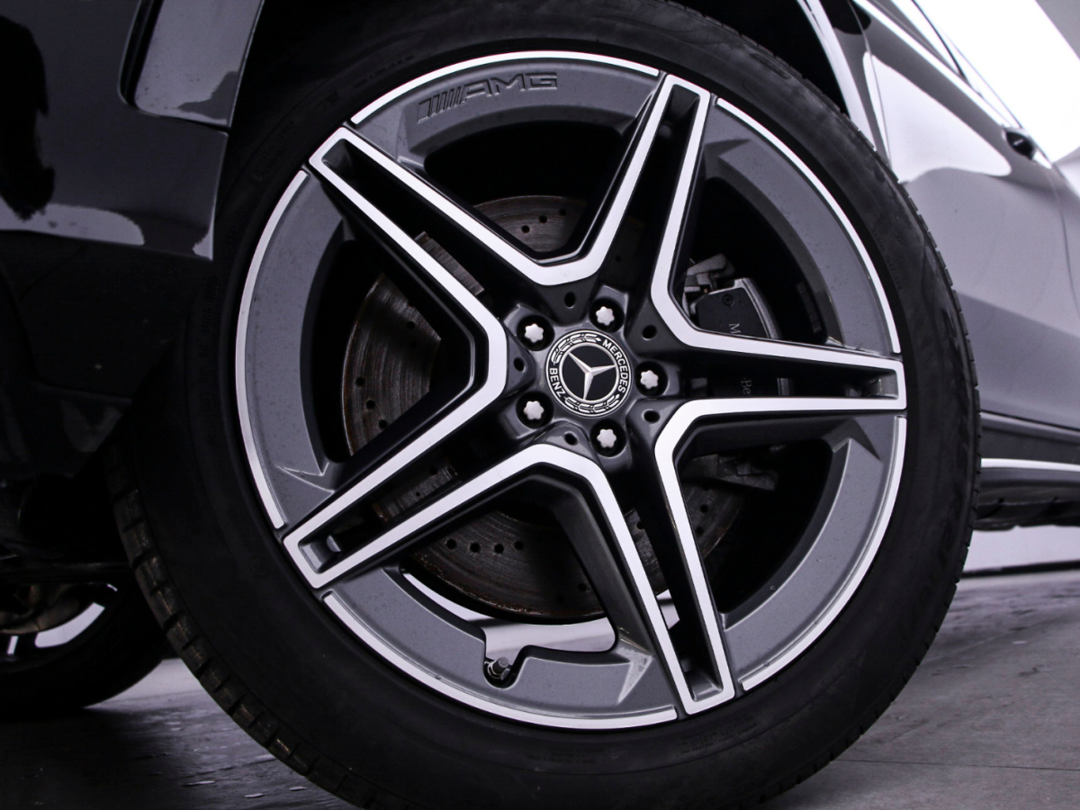 奔馳 奔馳GLS 2023款 改款 GLS 450 4MATIC 時(shí)尚型圖片