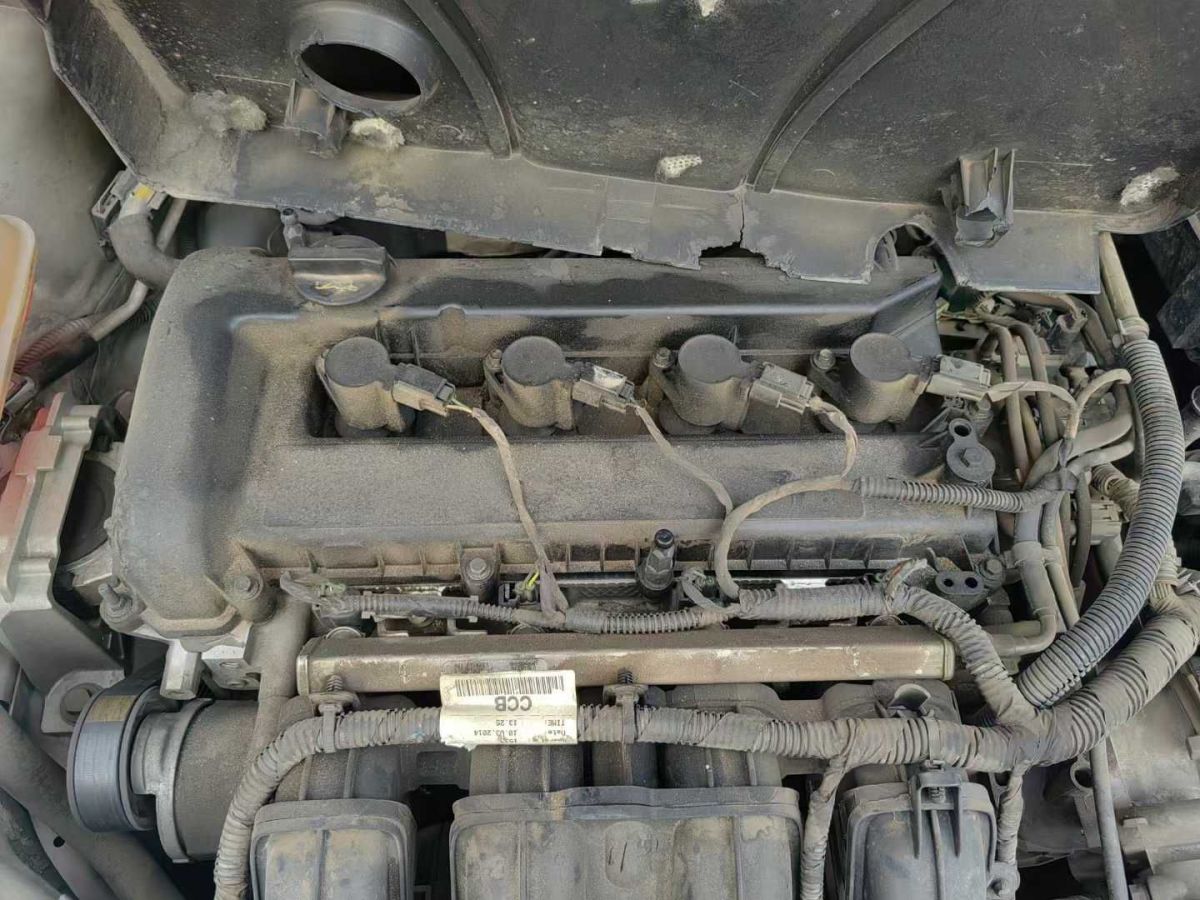 福特 ?？怂? 2014款 兩廂經(jīng)典 1.8L 自動酷白典藏版圖片