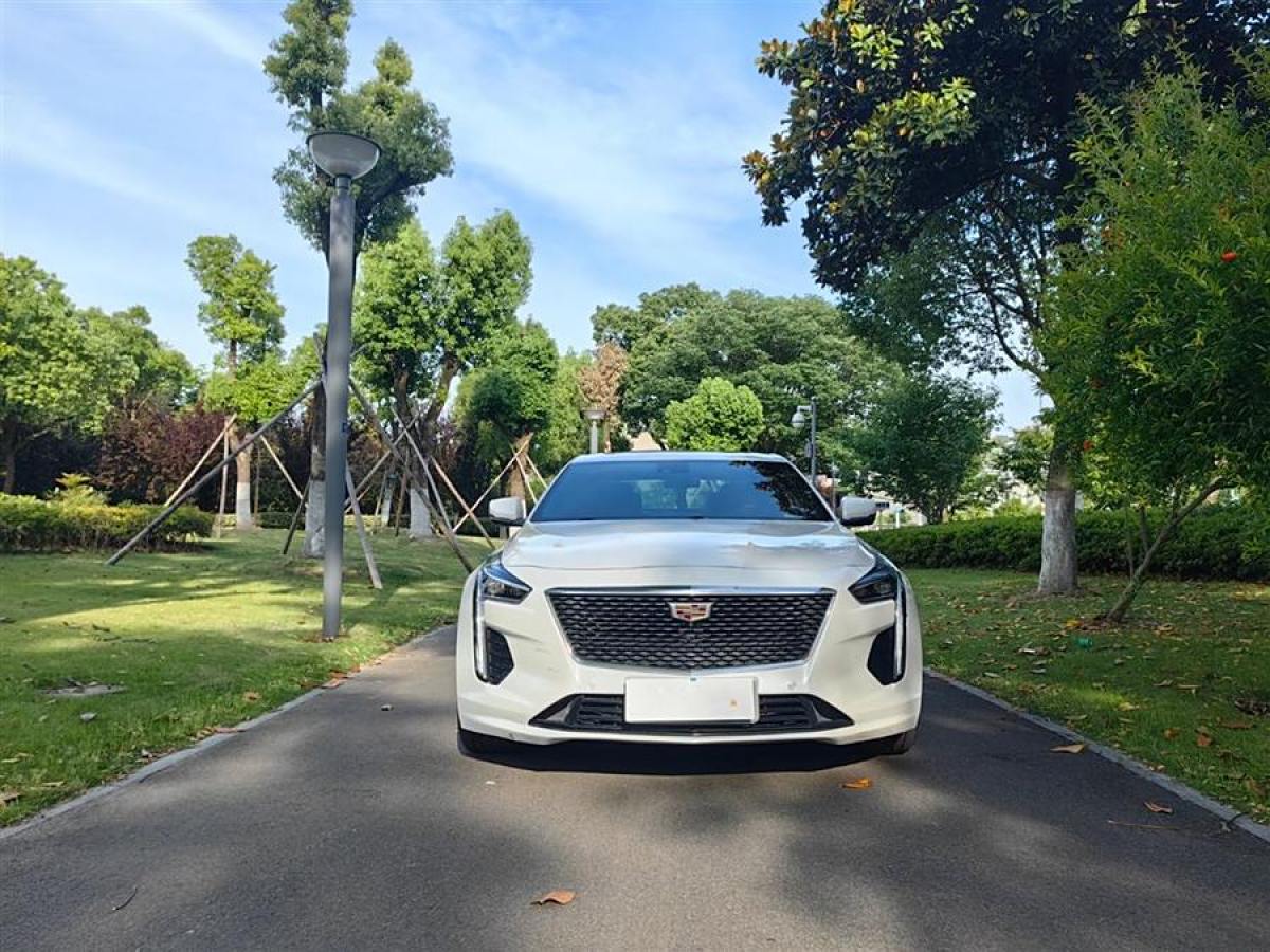 凱迪拉克 CT6  2019款 28T 豪華型圖片