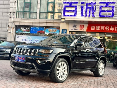 2019年2月 Jeep 大切諾基(進(jìn)口) 3.0L 舒享導(dǎo)航版圖片