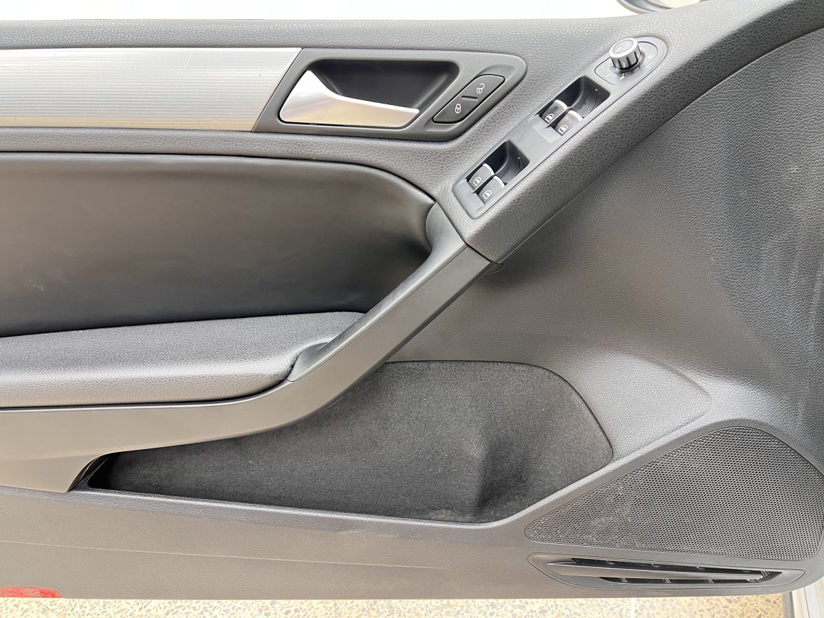 2015年1月大眾 高爾夫  2014款 2.0TSI R敞篷版