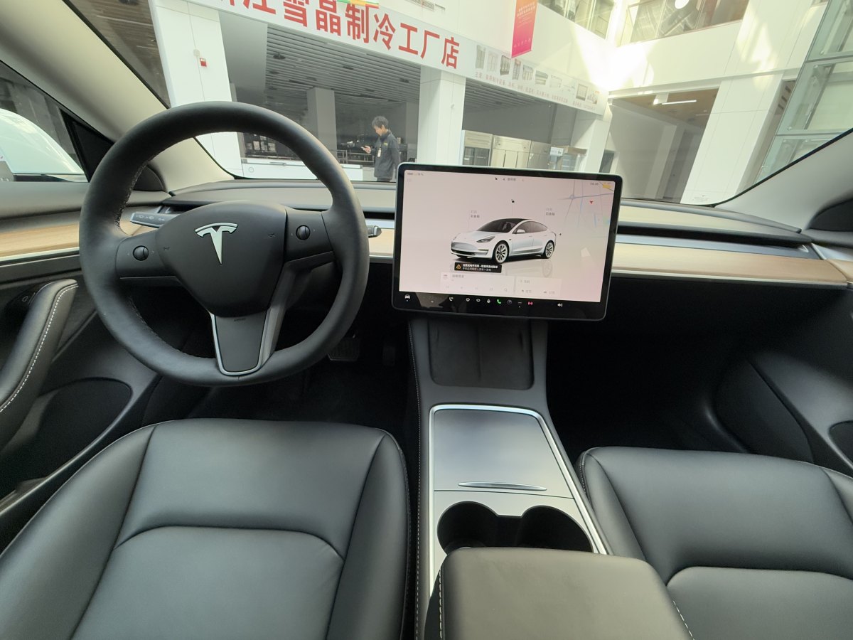 特斯拉 Model Y  2022款 改款 后輪驅(qū)動(dòng)版圖片