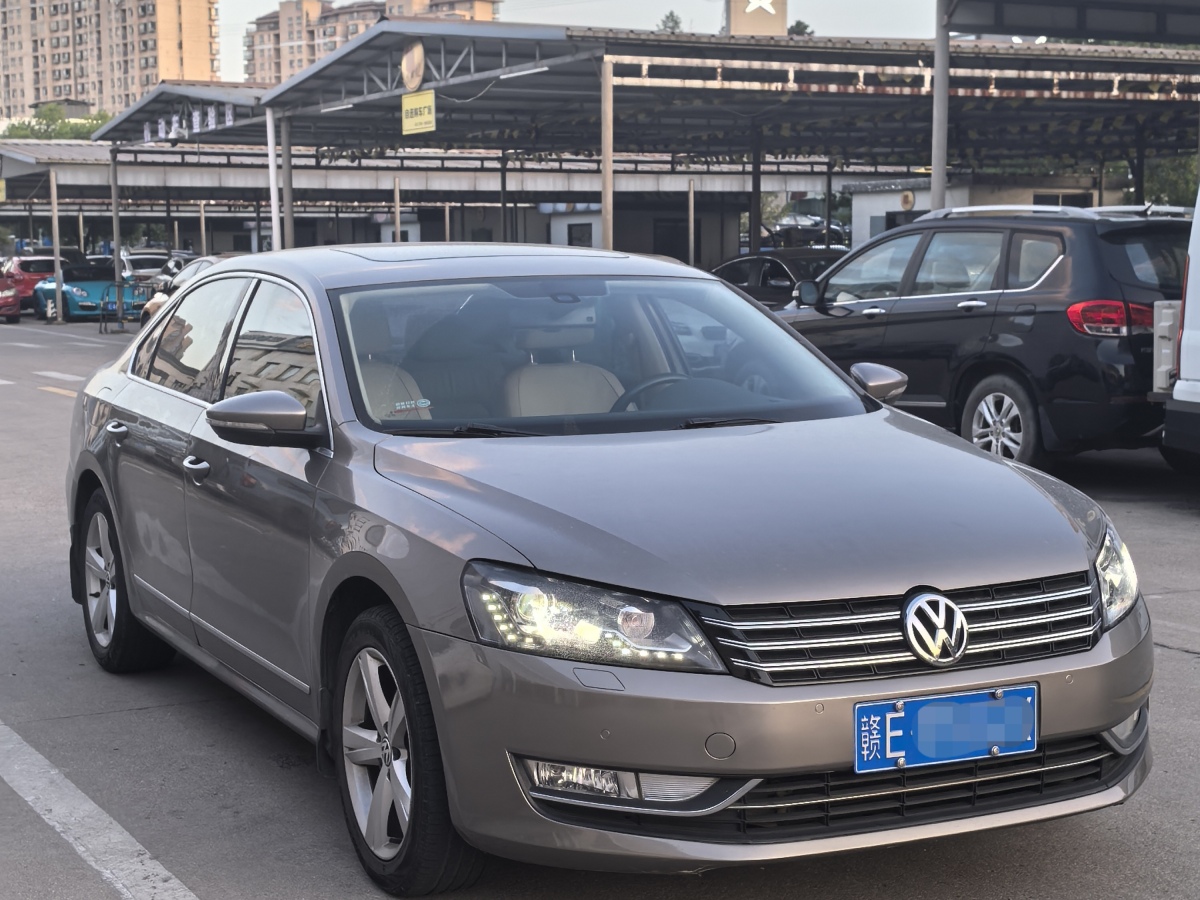 大眾 帕薩特  2014款 1.8TSI DSG御尊導(dǎo)航版圖片