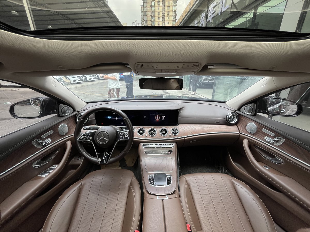 奔馳 奔馳E級(jí)  2021款 改款 E 300 L 豪華型圖片