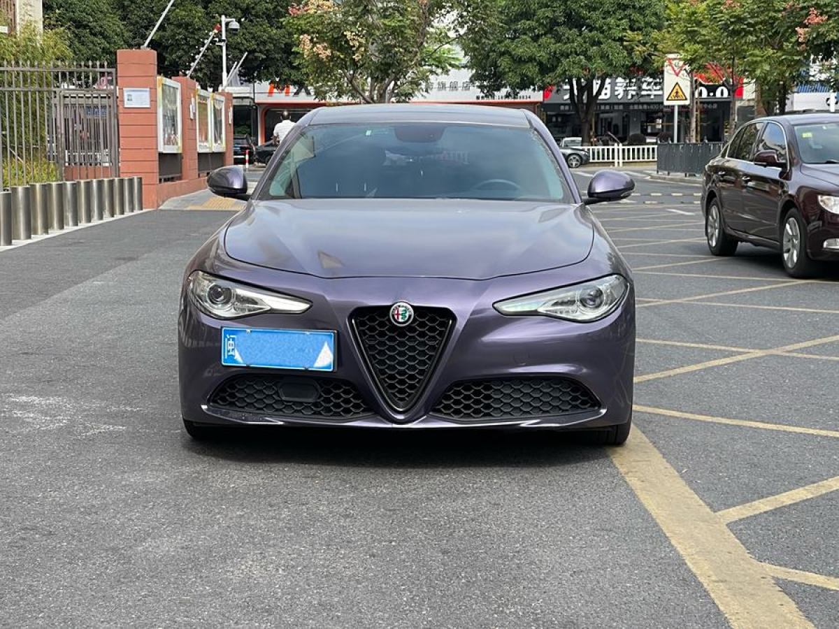 阿爾法·羅密歐 Giulia  2017款 2.0T 280HP 豪華版圖片