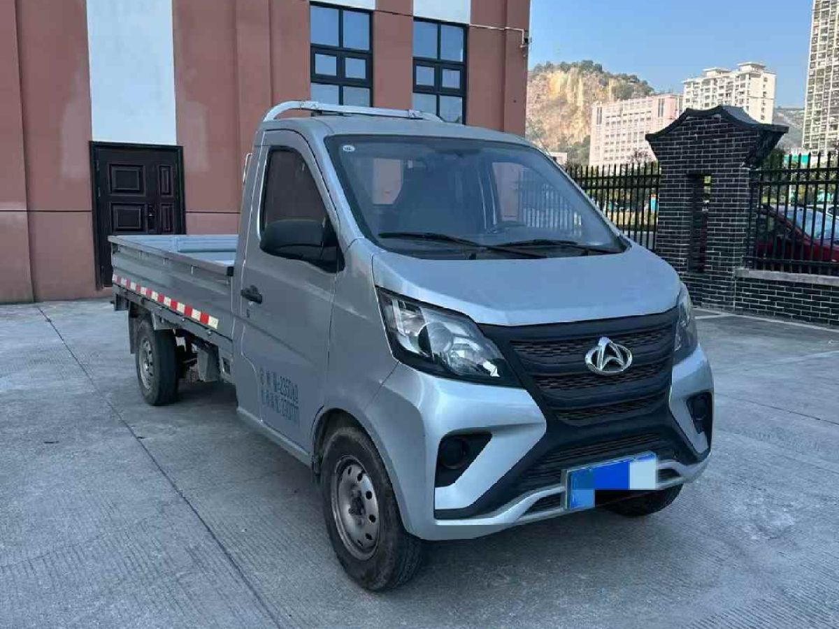 長(zhǎng)安歐尚 長(zhǎng)安星卡  2024款 1.5L 單排短箱載貨汽車豪華型圖片