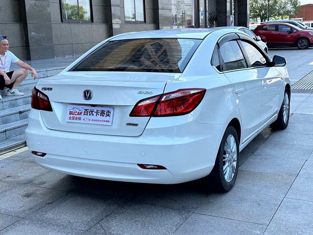 長(zhǎng)安 逸動(dòng)  2013款 1.6L 手動(dòng)豪華型 國(guó)V圖片