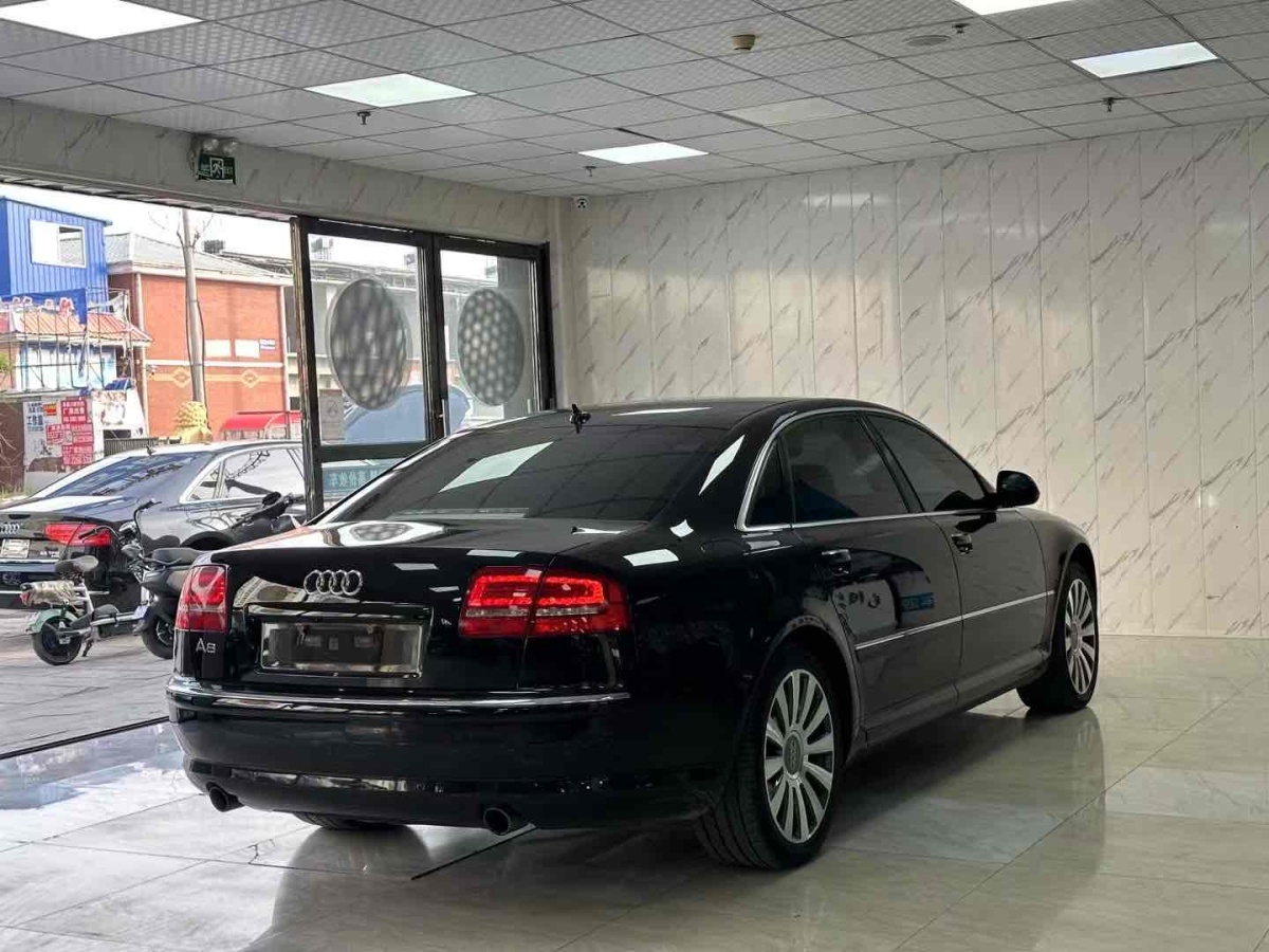 奧迪 奧迪A8  2010款 A8L 3.0 FSI 百年紀(jì)念版圖片