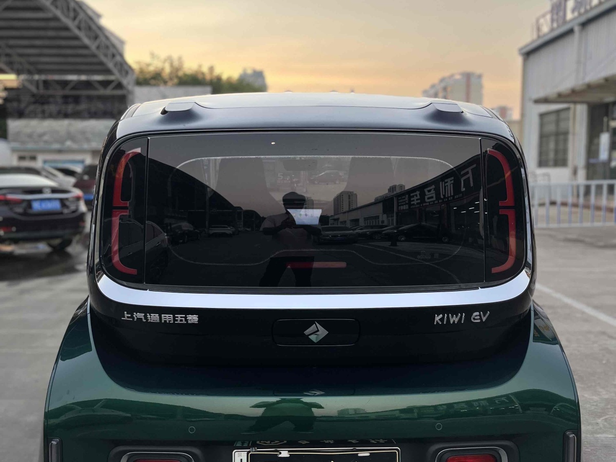 寶駿 寶駿KiWi EV  2022款 藝術家輕享版 三元鋰圖片