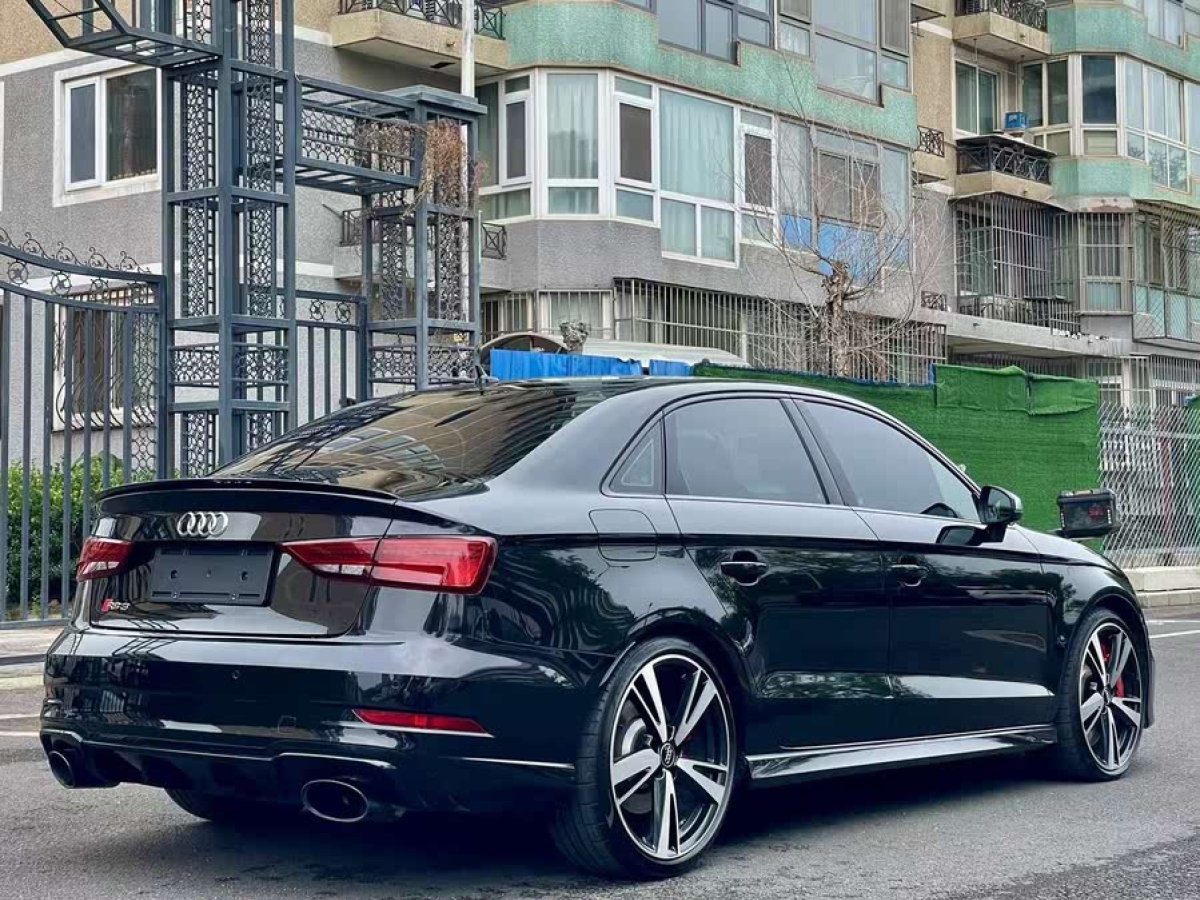 奧迪 奧迪RS 3  2017款 RS 3 2.5T Limousine圖片