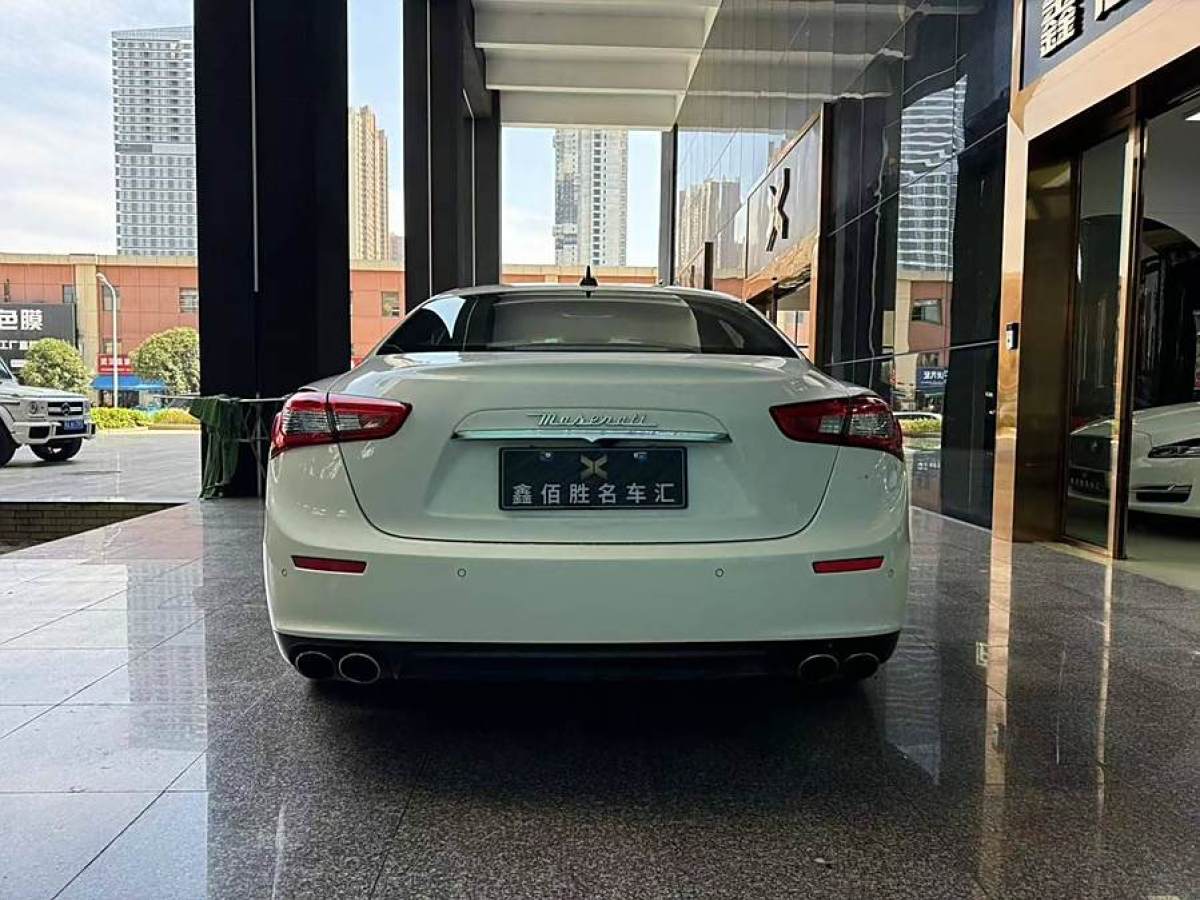 瑪莎拉蒂 Ghibli  2014款 3.0T 標(biāo)準(zhǔn)版圖片