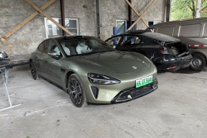 小米SU7 小米 830km 后驅(qū)超長(zhǎng)續(xù)航高階智駕Pro版