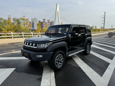 2017年10月 北京 BJ40 40L 2.3T 自動四驅(qū)環(huán)塔冠軍版圖片