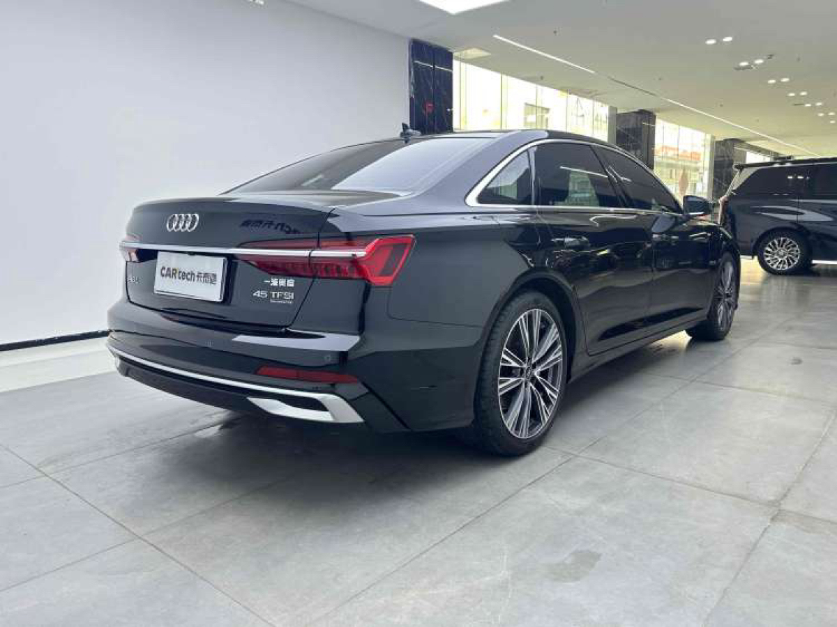 奧迪 奧迪A6L  2023款 45 TFSI 臻選動感型圖片