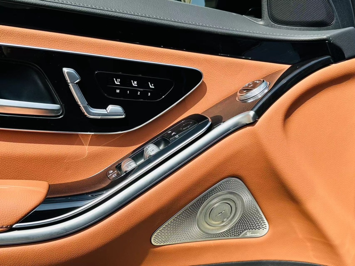 奔驰 奔驰S级新能源  2023款 S 450 e L 插电式混合动力轿车图片