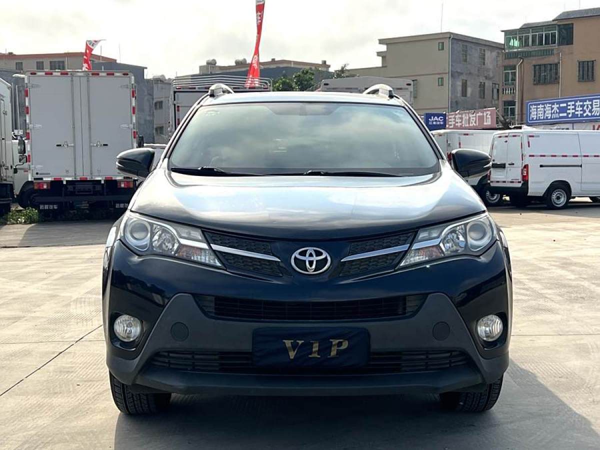 豐田 RAV4榮放  2015款 2.0L CVT兩驅(qū)風(fēng)尚版圖片