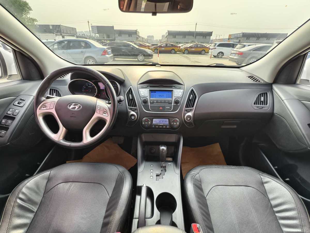 現(xiàn)代 ix35  2013款 2.0L 自動(dòng)兩驅(qū)智能型GLS 國V圖片