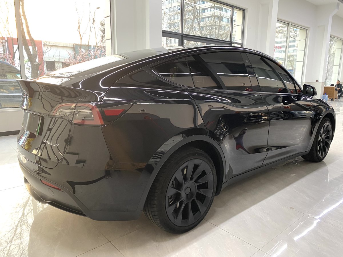 特斯拉 Model Y  2022款 改款 后輪驅(qū)動(dòng)版圖片
