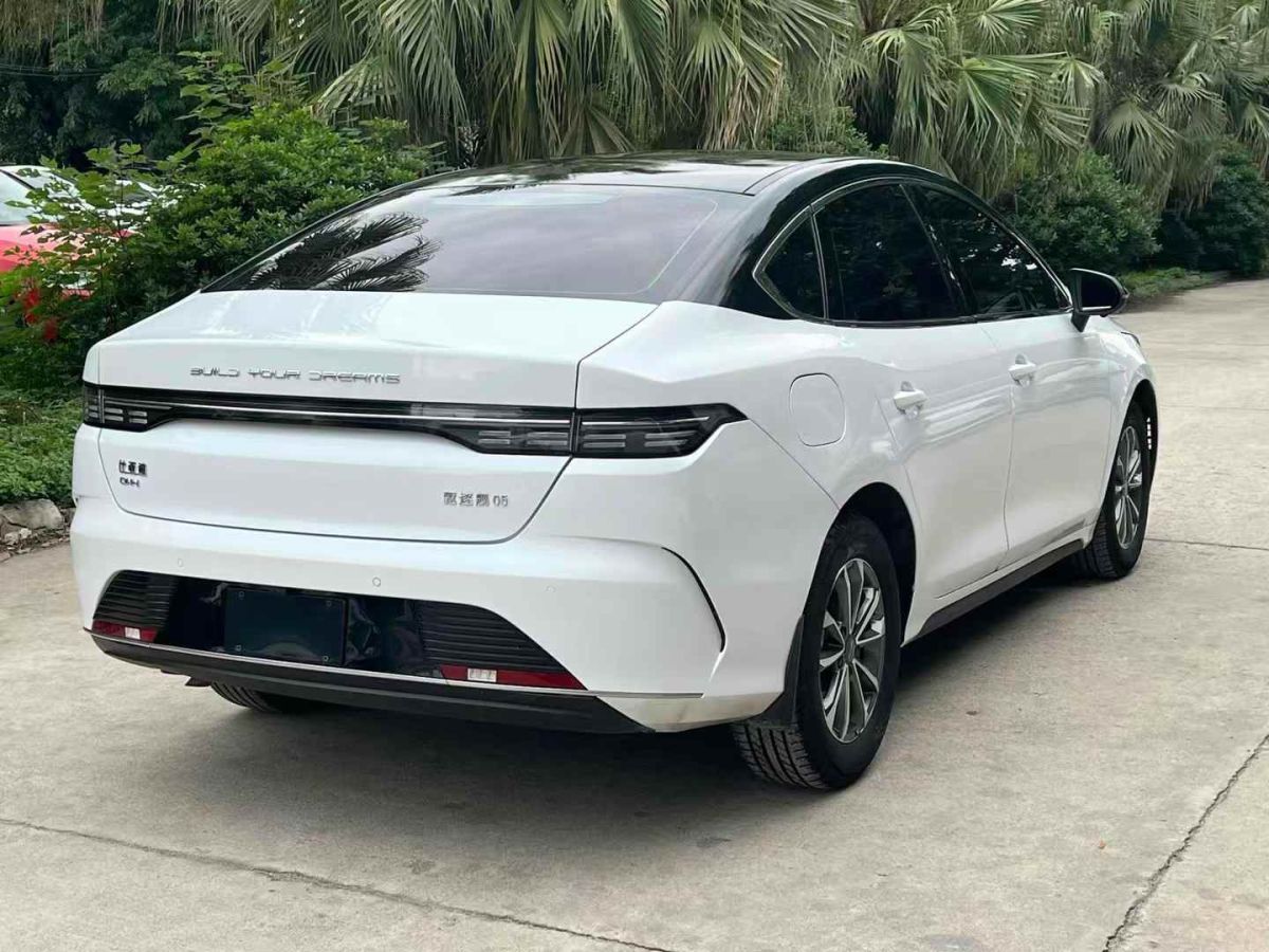 廣汽傳祺 M8  2024款 大師系列 超級(jí)混動(dòng)版圖片