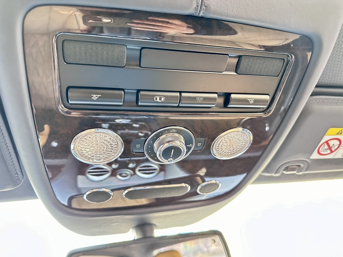 宾利 飞驰  2015款 4.0T V8 豪华版图片