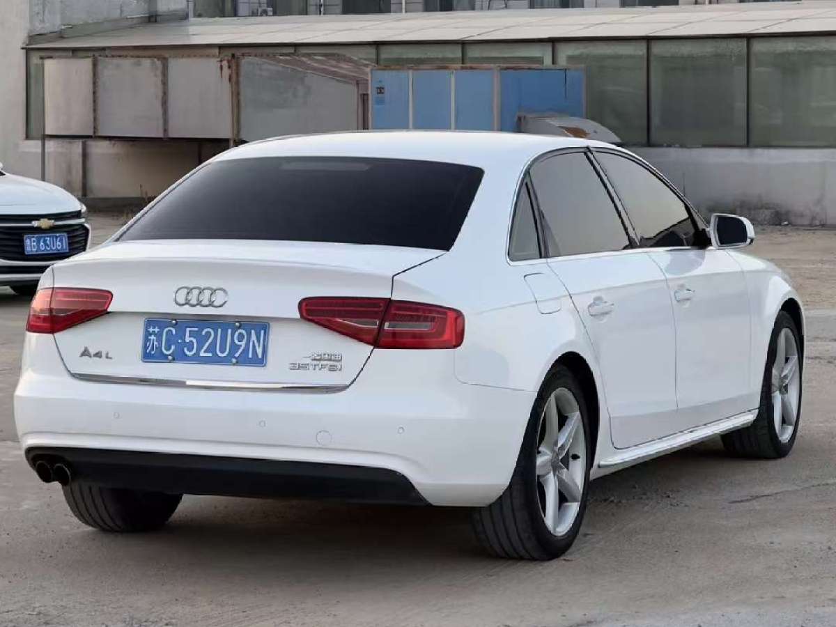 奧迪 奧迪A4L  2016款 35 TFSI 自動標(biāo)準(zhǔn)型圖片