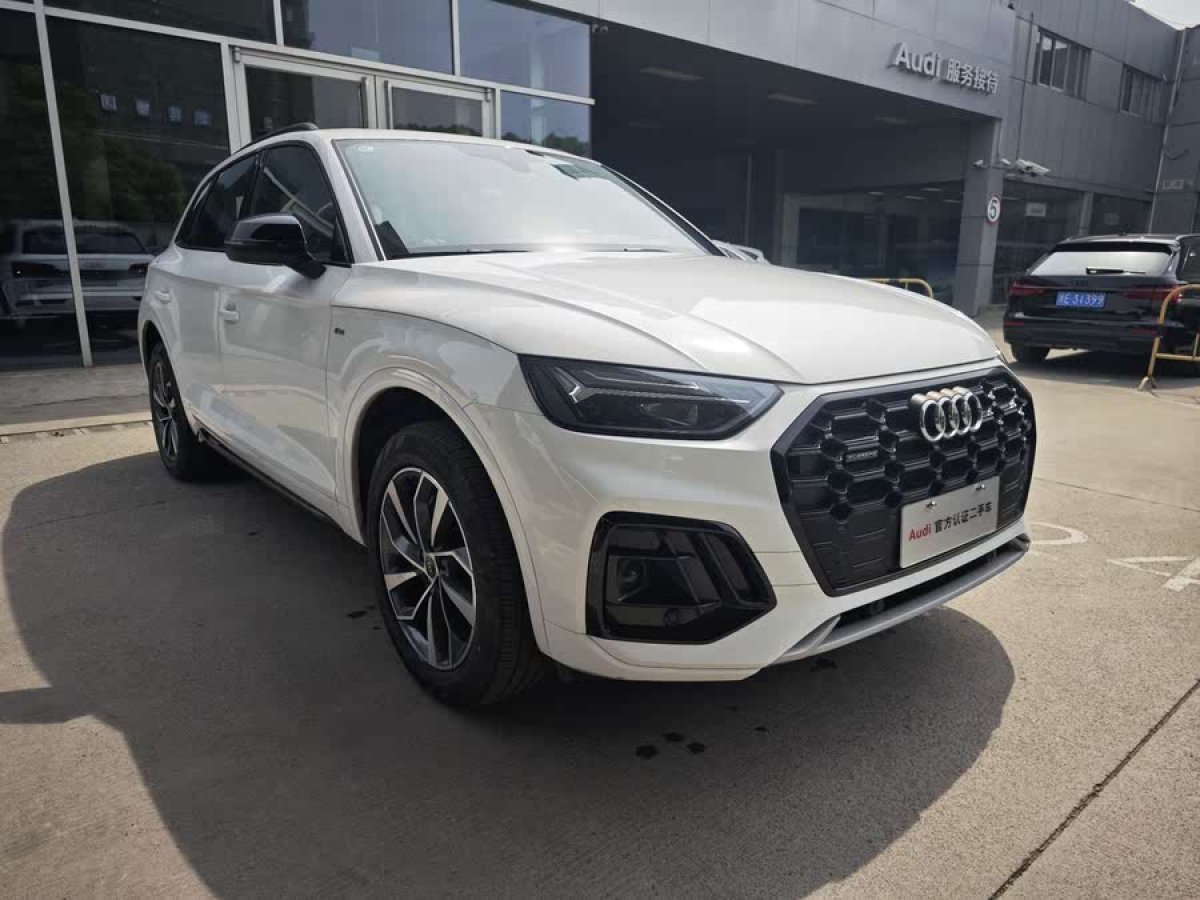奧迪 奧迪Q5L  2023款 40T 豪華動感型圖片