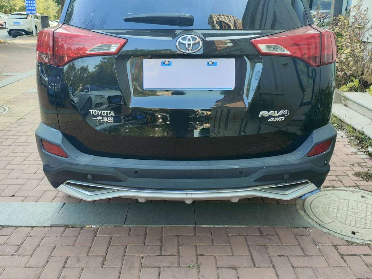 豐田 RAV4榮放  2013款 2.5L 自動四驅(qū)豪華版圖片