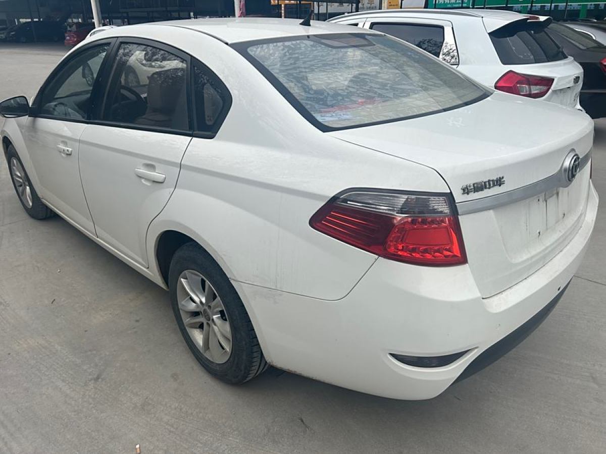 中華 H330  2013款 1.5L 自動豪華型圖片