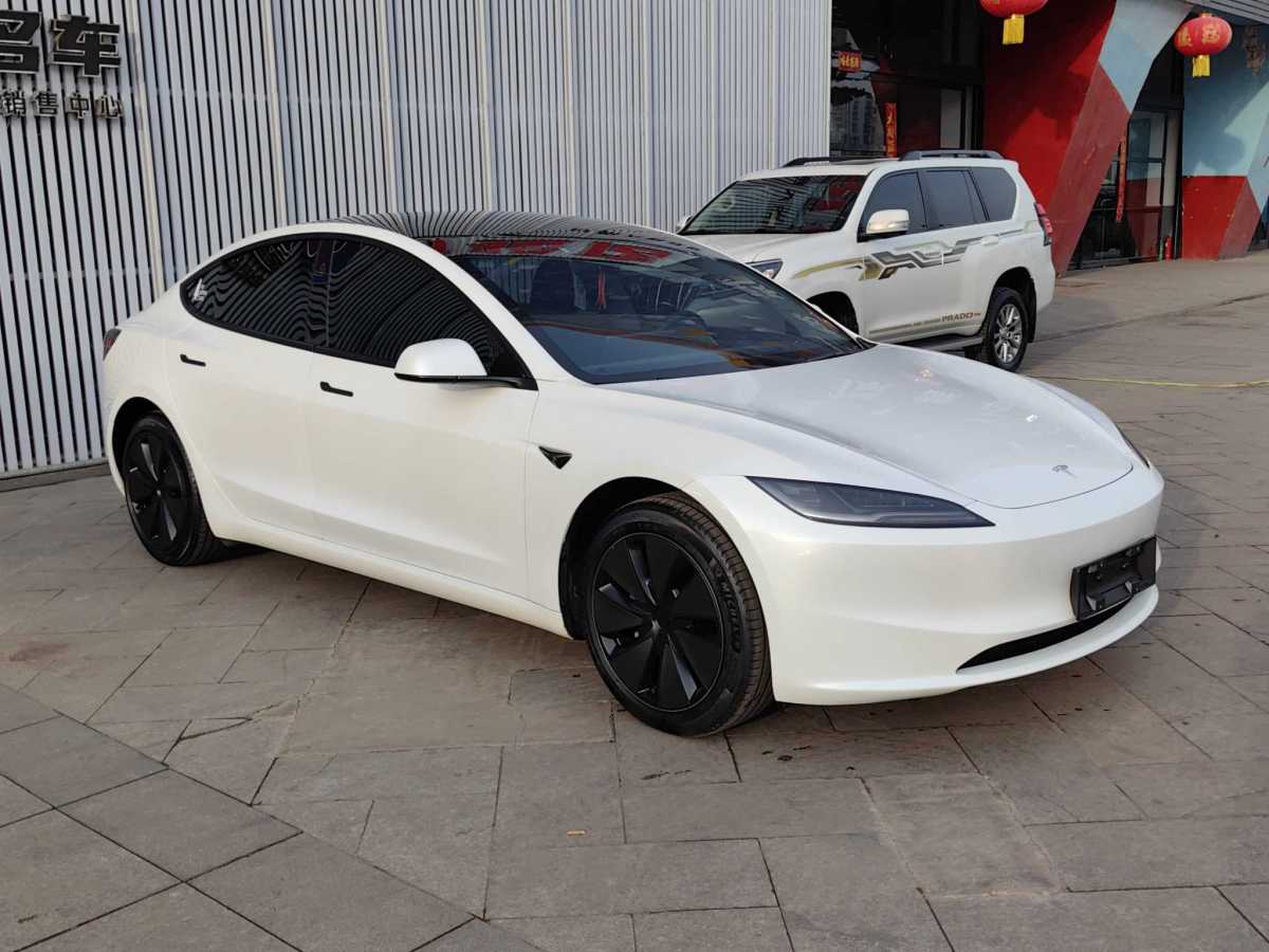 特斯拉 Model 3  2023款 煥新版 后輪驅(qū)動(dòng)圖片