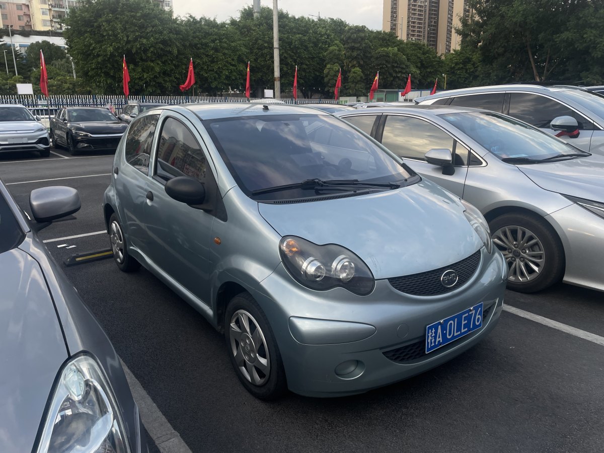 比亞迪 F0  2013款 1.0L AMT 悅酷型圖片