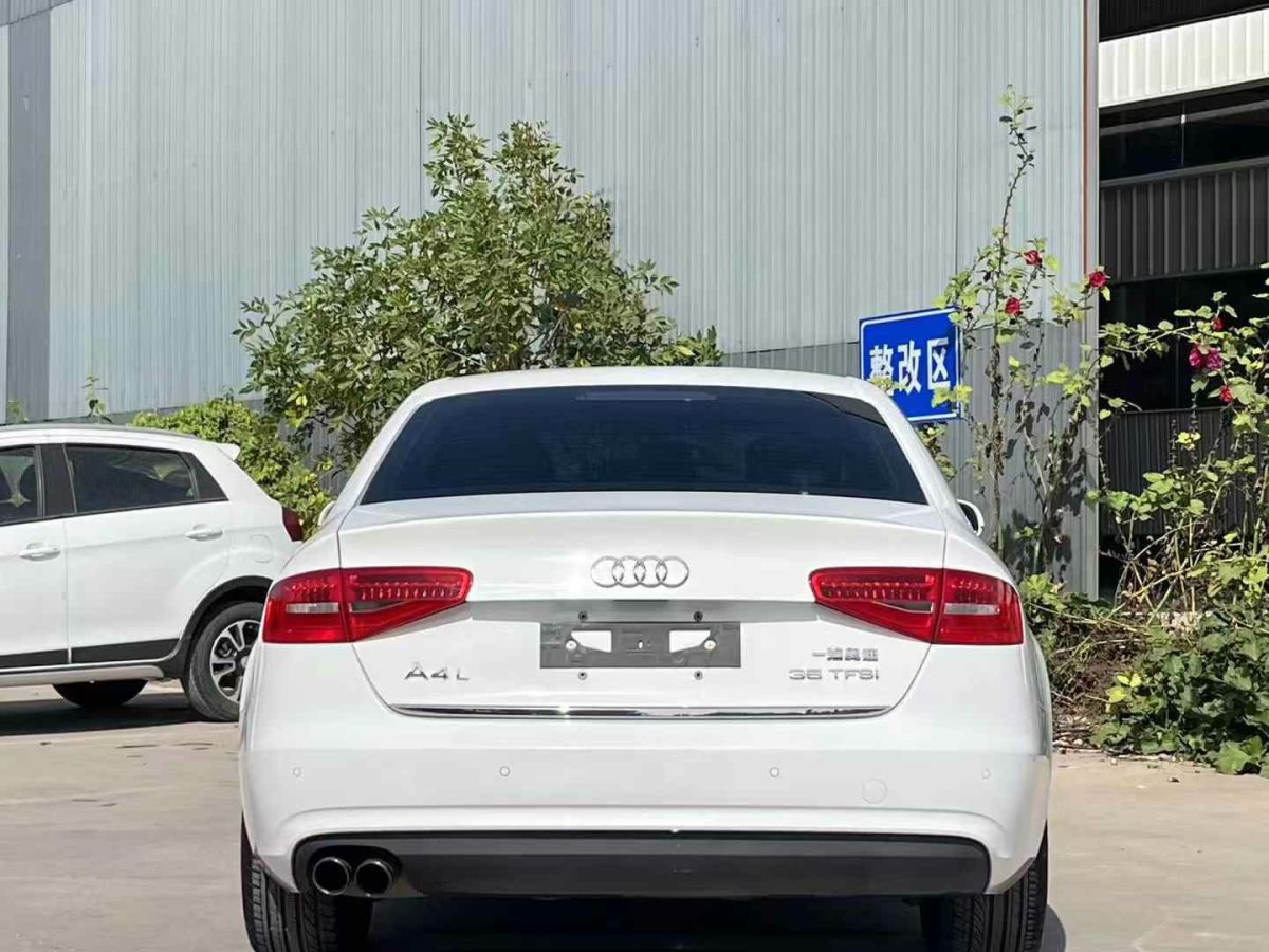 2015年1月奧迪 奧迪A4L  2015款 A4L 30TFSI 舒適型