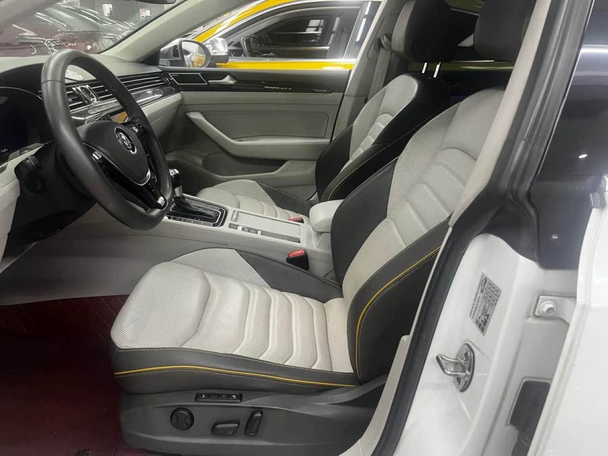 大眾 一汽-大眾CC  2019款 380TSI 曜顏版圖片