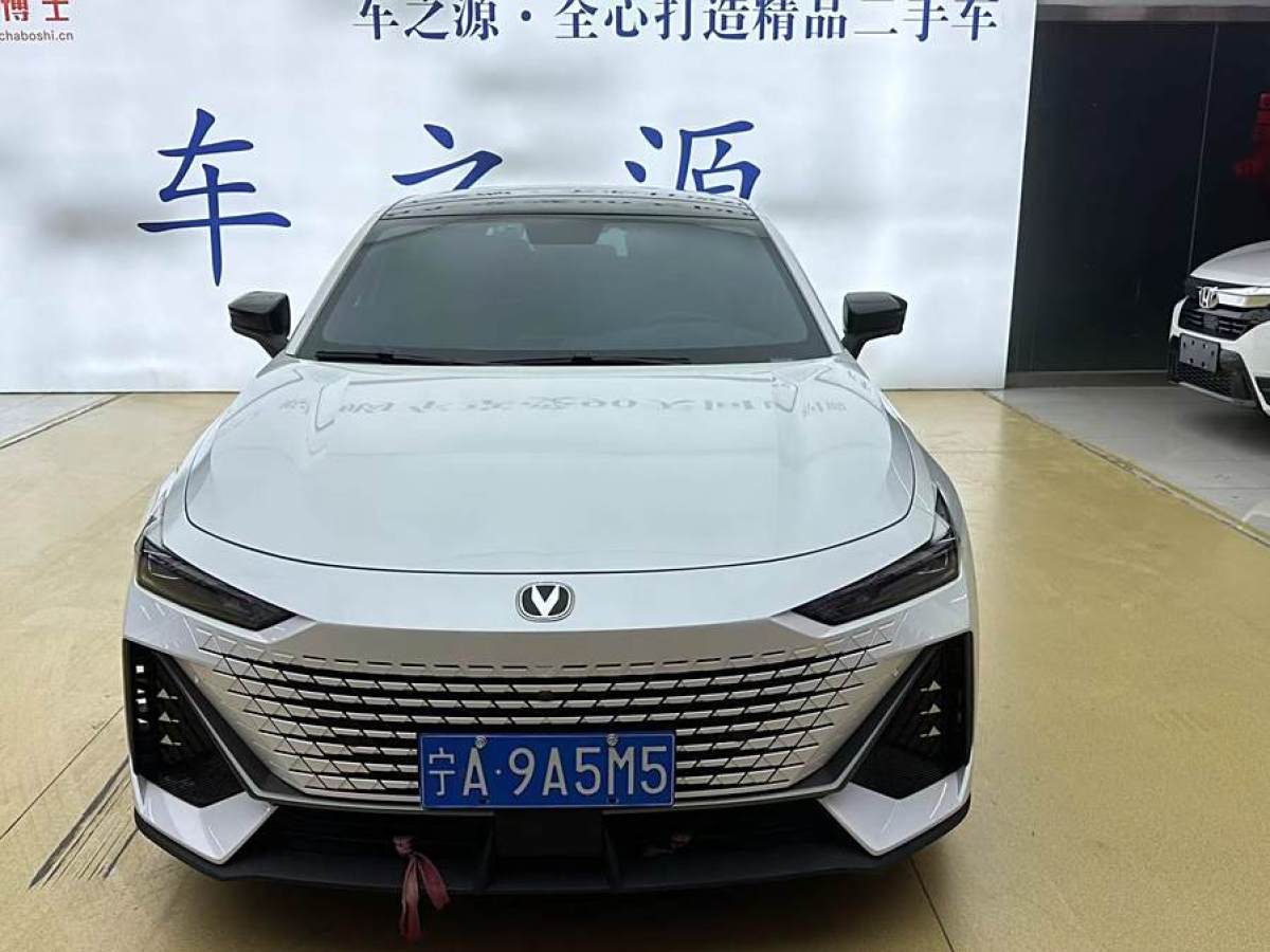 2022年12月長安 長安UNI-V  2022款 1.5T 尊貴型