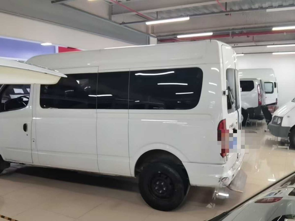 上汽大通 V80新能源  2023款 EV80 PLUS 多功能乘用車圖片