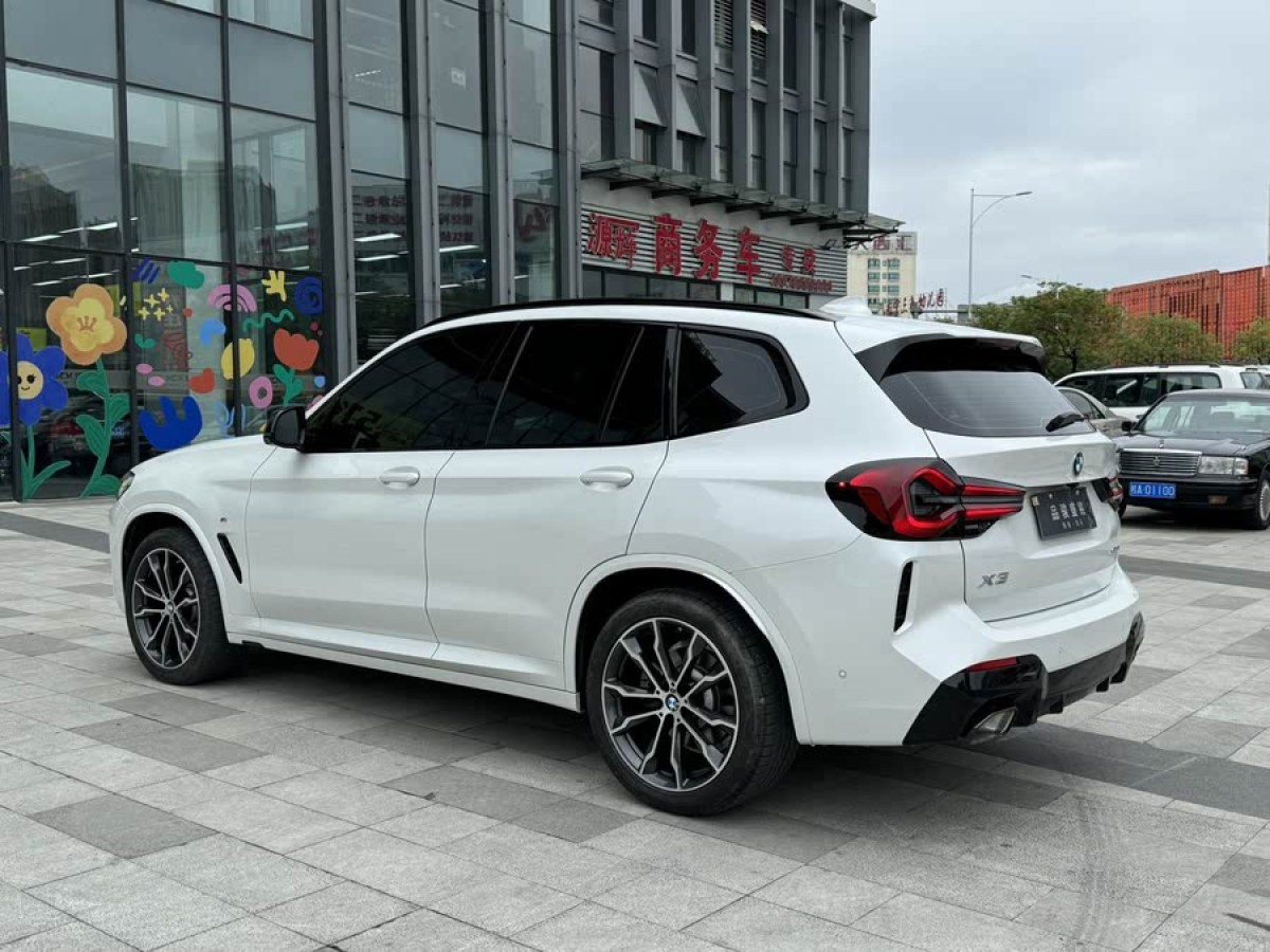 寶馬 寶馬X3  2023款 xDrive30i 領(lǐng)先型 M曜夜套裝圖片