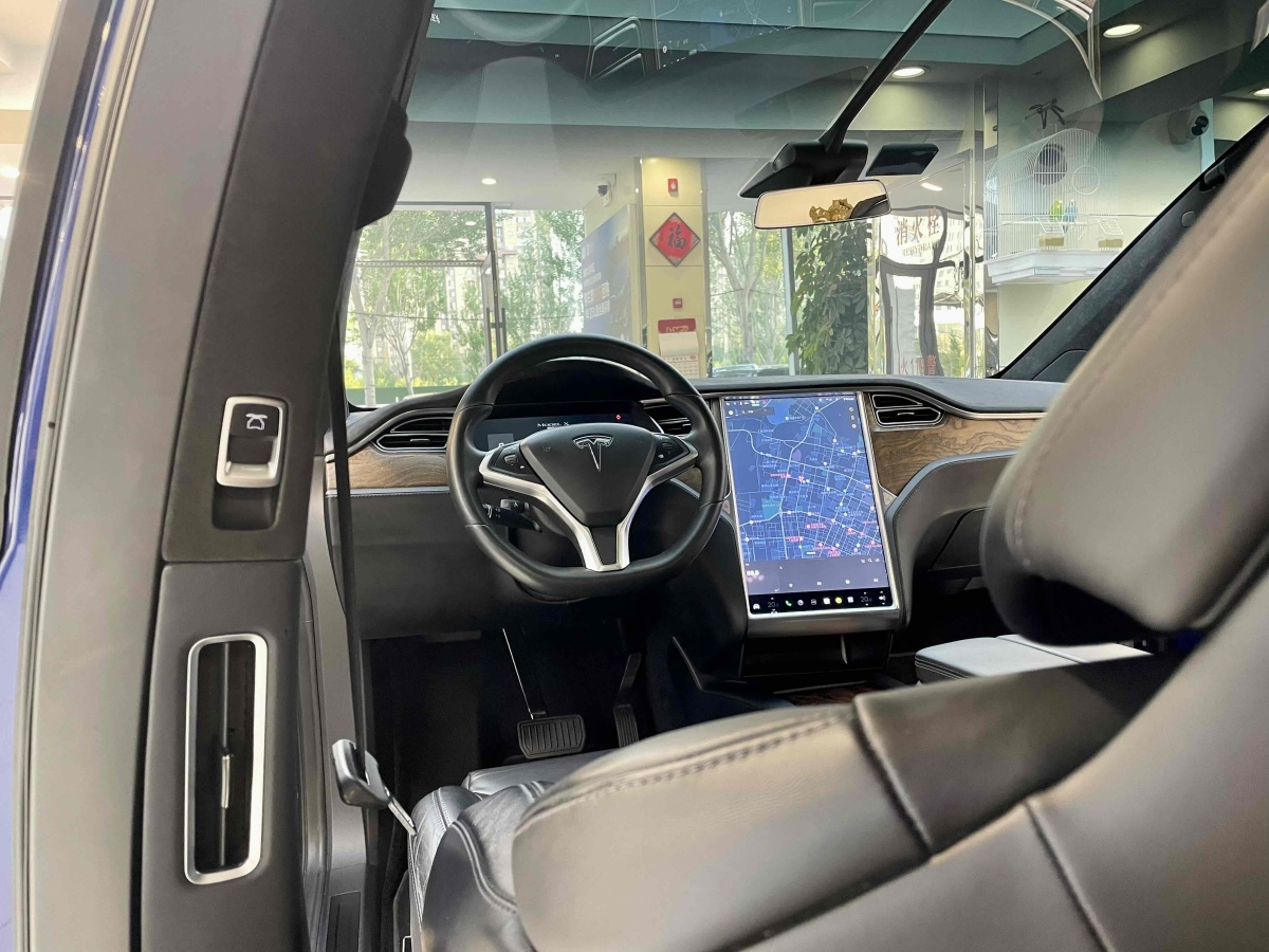特斯拉 Model X  2016款 Model X 90D圖片