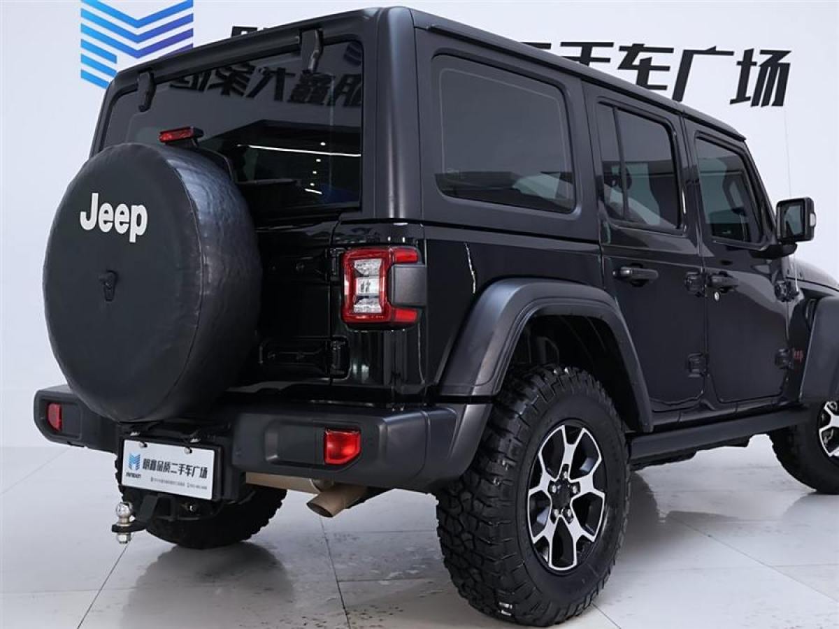 Jeep 牧馬人  2024款 2.0T 羅賓漢四門版圖片