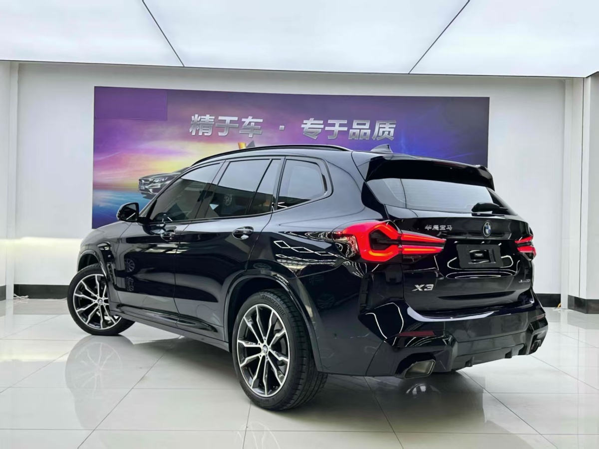 寶馬 寶馬X3  2022款 改款 xDrive30i 領(lǐng)先型 M曜夜套裝圖片